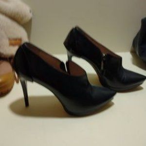 AUTHENTIC HERVE LEGER BOOTIES SHOES